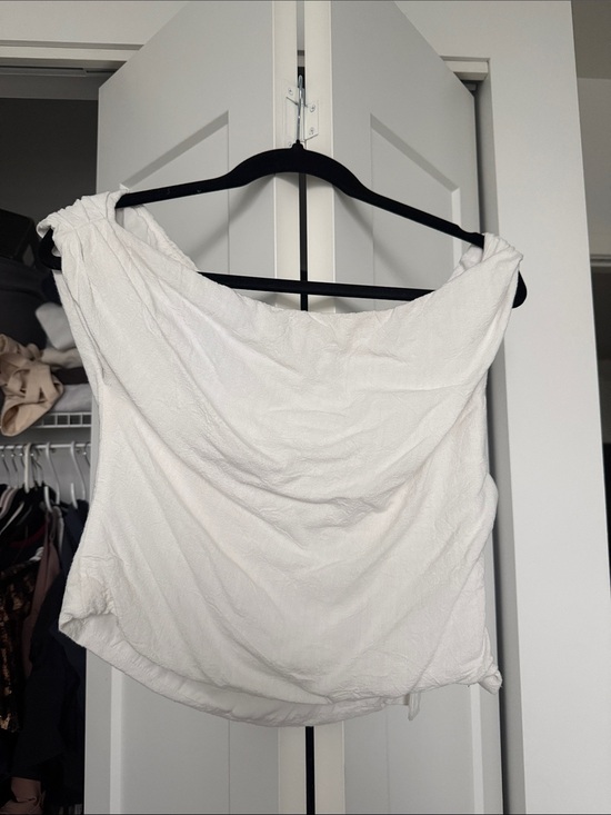 Peppermayo Tops - Peppermayo linen one shoulder top